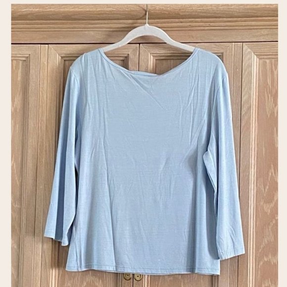 MISHCA TOP with Sparkly Design - Picture 2 of 2